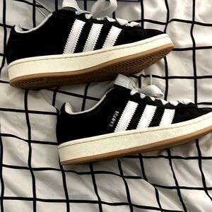 Selling adidas campus, size 6.5 women and 5.5 men